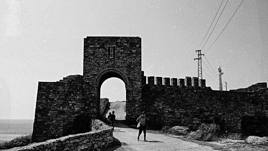 Andu Simion Photography presents 5 DAYS series - analog and digital photos