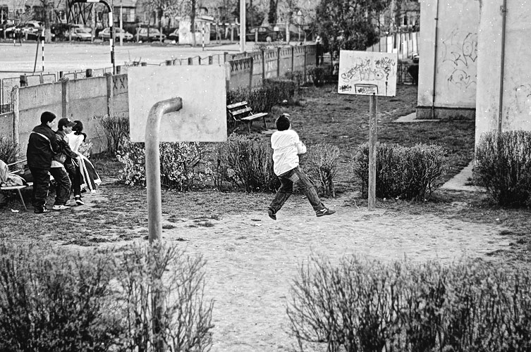 Andu Simion Photography presents LA GAZETTE DE PLOIESTI series - analog and digital photos