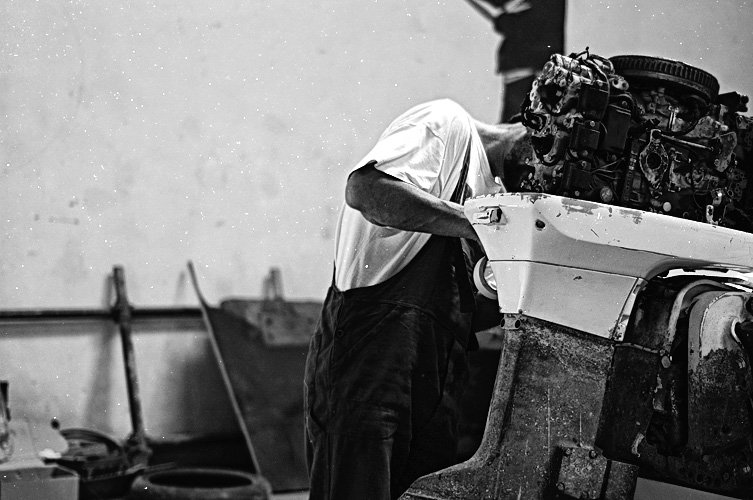 Andu Simion Photography presents LA GAZETTE DE PLOIESTI series - analog and digital photos