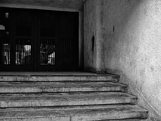 Andu Simion Photography presents LA GAZETTE DE PLOIESTI series - analog and digital photos